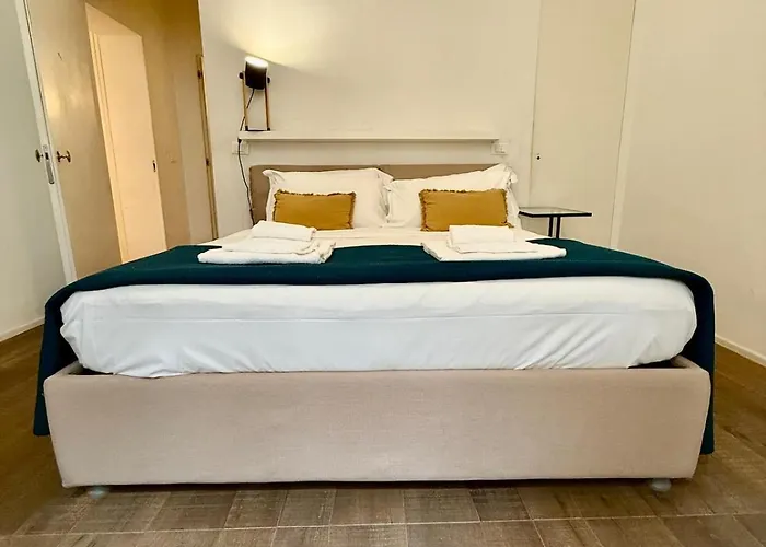 Luxury In By Spanish Steps דירה